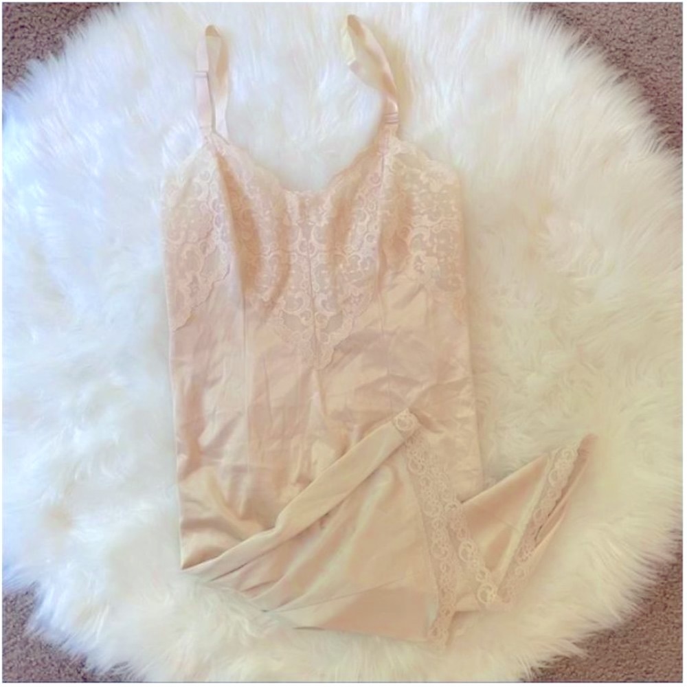 Vintage Slip